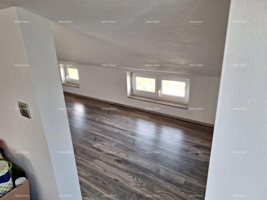 TAR – VABRIGA, STAN V PODKROVLJU, 84 m2