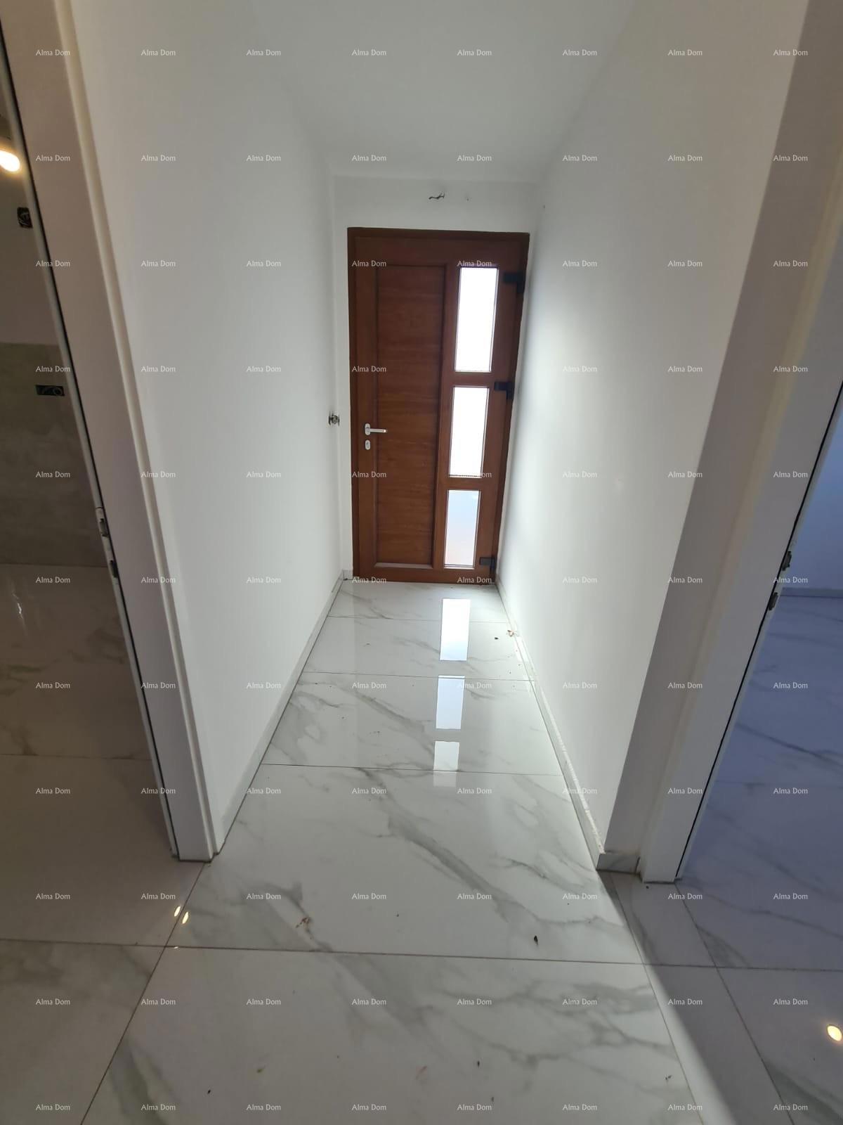 Poreč – družinska hiša z dvema stanovanjem enotama