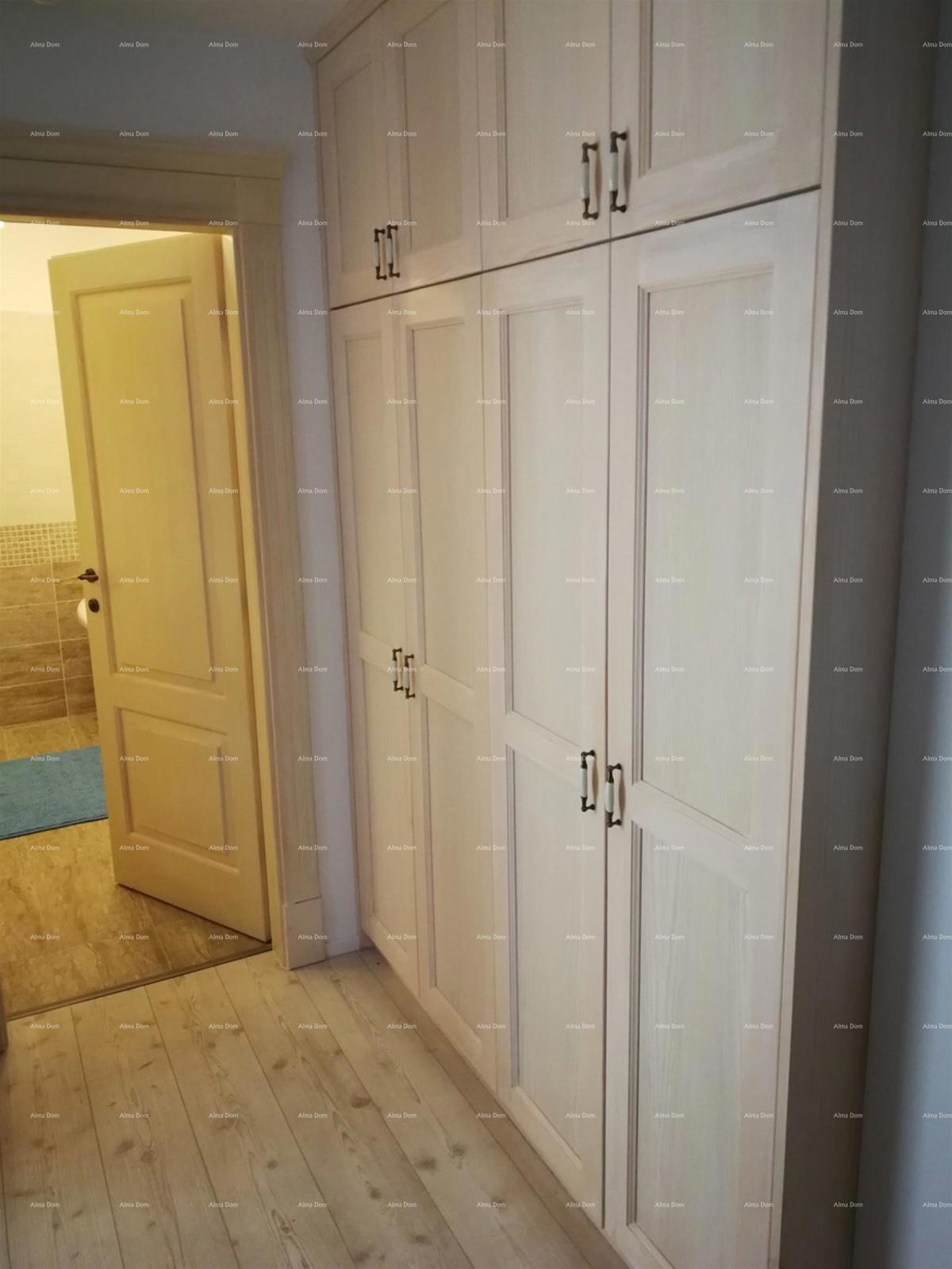 Labin, Kamena hiša s bazenom in veliko parcelo