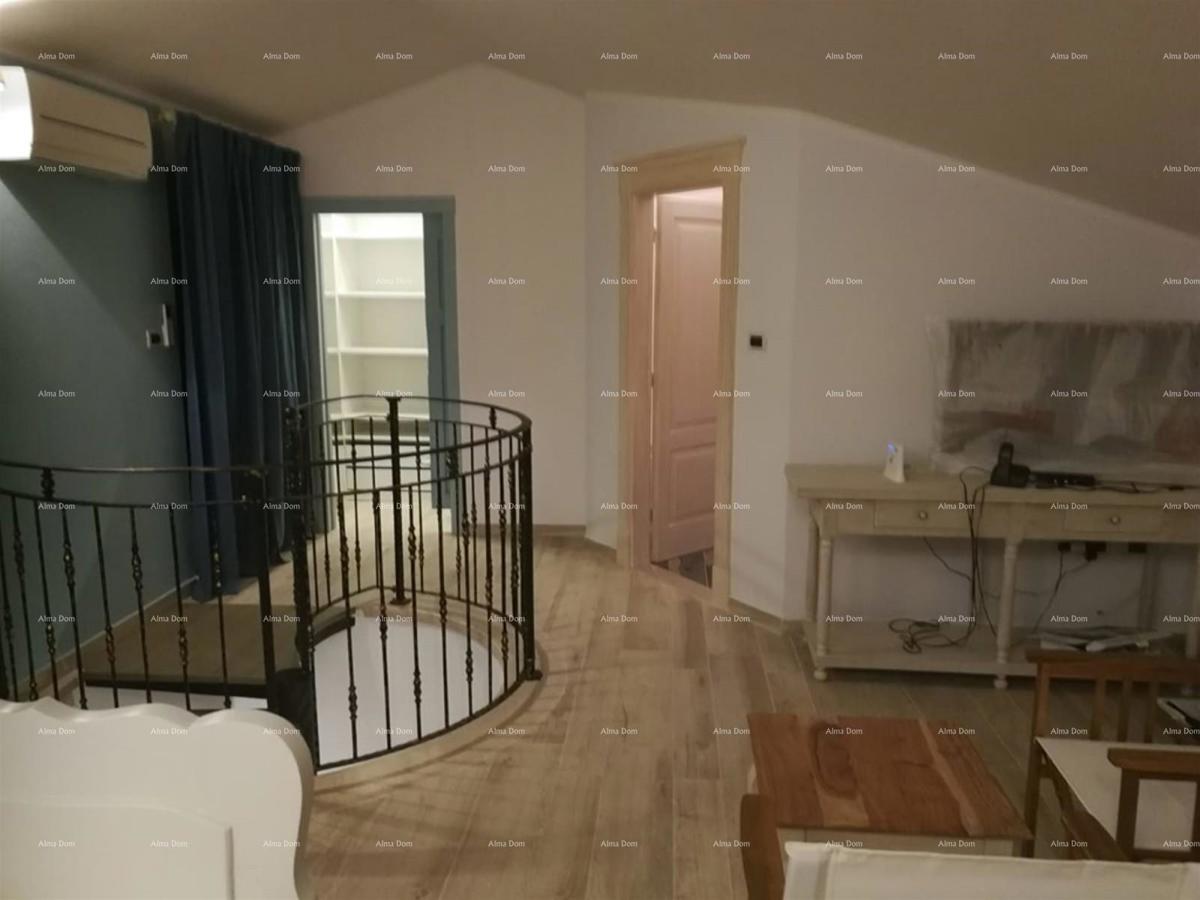 Labin, Kamena hiša s bazenom in veliko parcelo