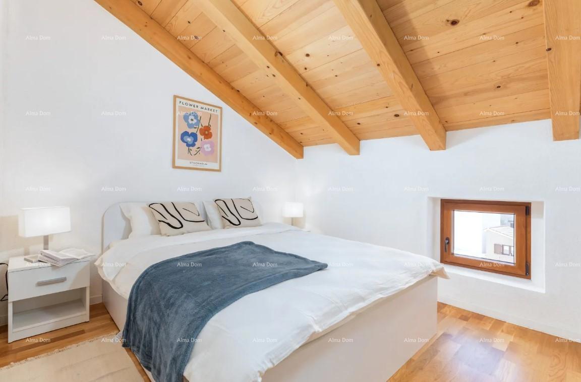 Na prodaj je kamena kuća s tremi ločenimi stanovi - blizu Ližnjana!