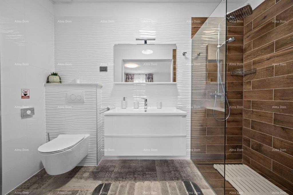 Luksuzna vila s bazenom na prodajo – Istra, okolica Barbana