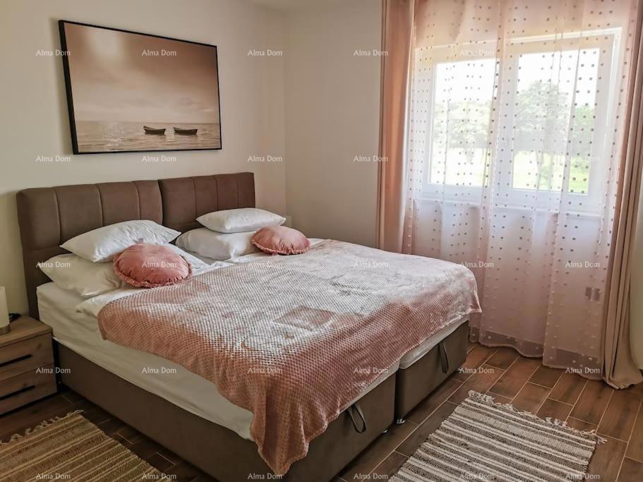 Luksuzna vila s bazenom na prodajo – Istra, okolica Barbana