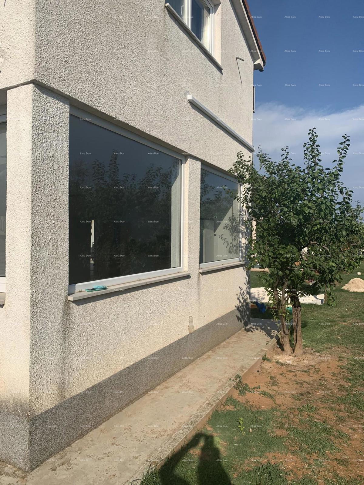 PULA – dve hiše z velikim investicijskim potencialom