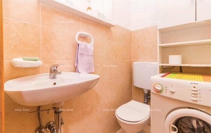 Prizemna hiša s bazenom na mirni lokaciji, Pula