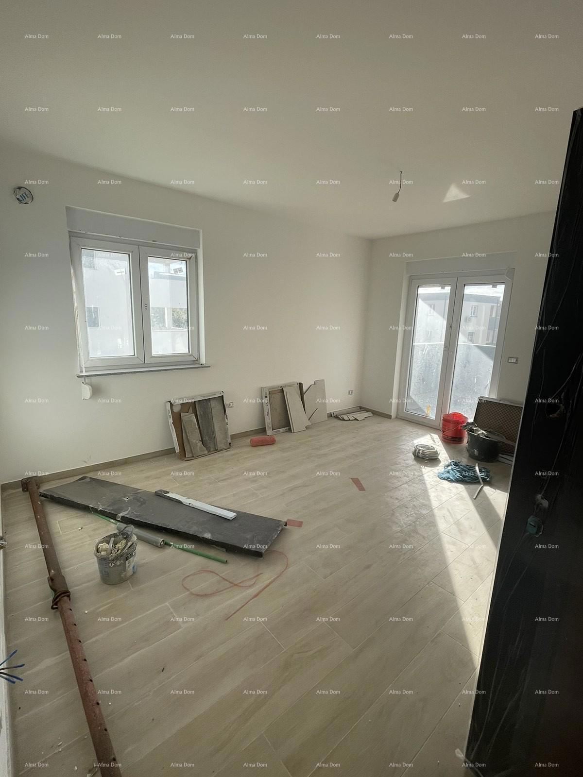 Prodaja hiše s tremi stanovi v Medulinu