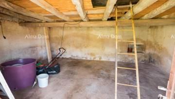 Avtentivna istrska posest blizu Žminja – hiša z velikim potencialom!