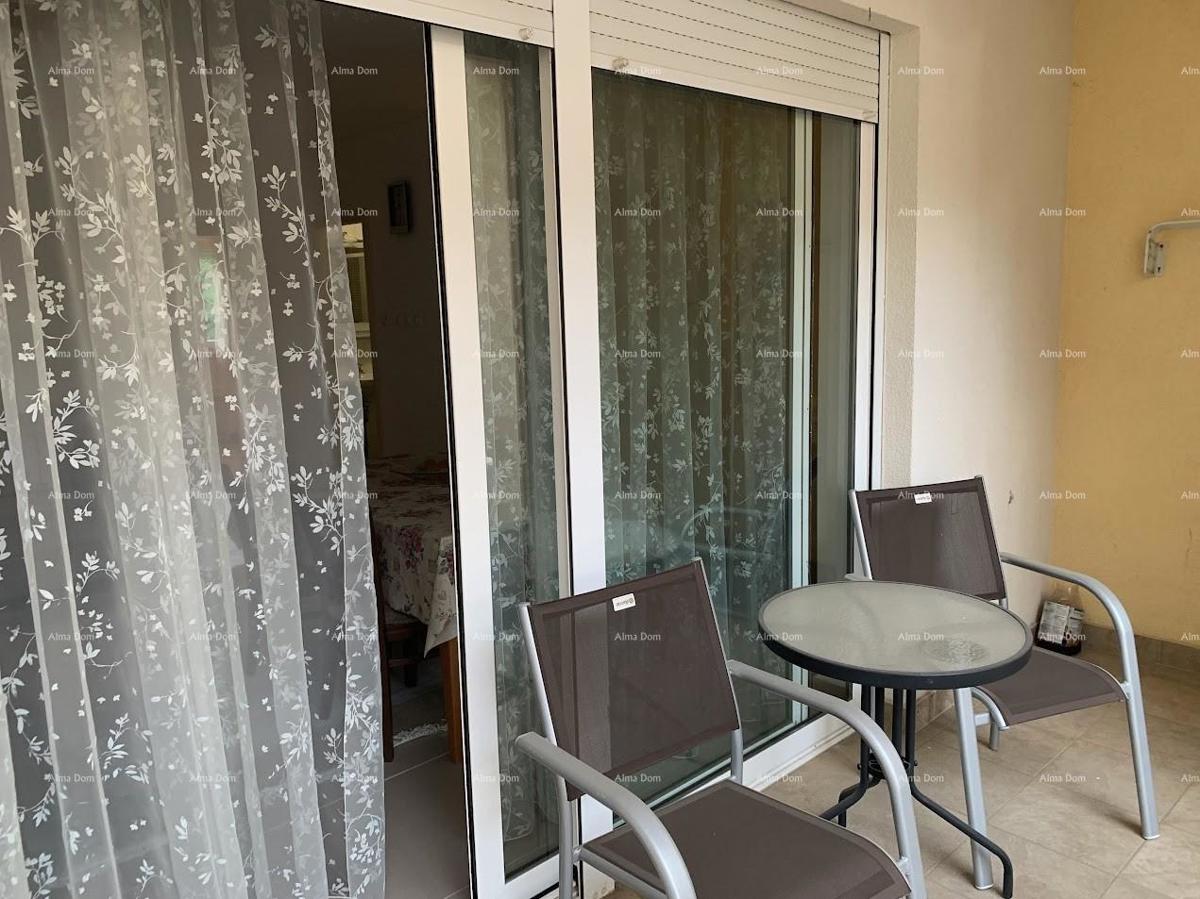 Dvosobno stanovanje 150 m od plaže