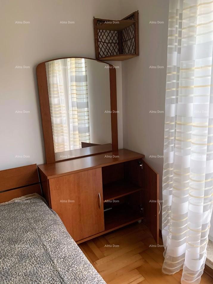 Dvosobno stanovanje 150 m od plaže