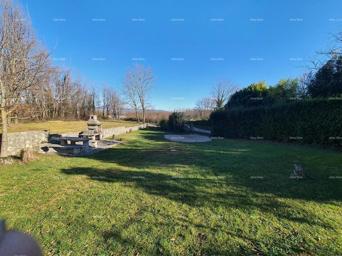 Labin 3-nadstropna hiša s 3 stanovanji po realni ceni.