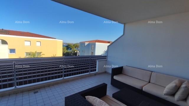 Prodaja - stan v atraktivnem stanovanjskem kompleksu s pogledom na morje! 200m od morja in plaž, Umag!