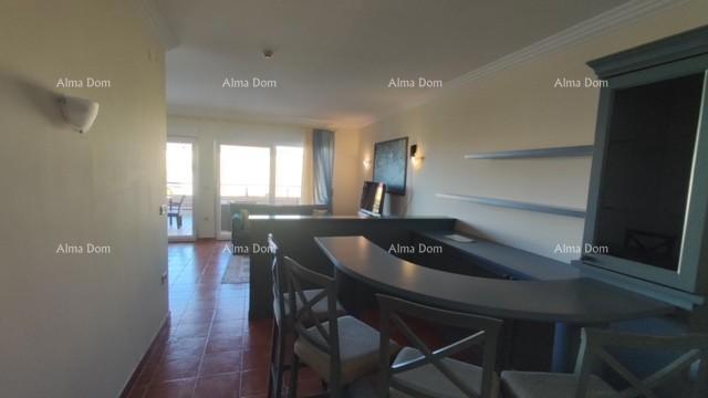 Prodaja - stan v atraktivnem stanovanjskem kompleksu s pogledom na morje! 200m od morja in plaž, Umag!