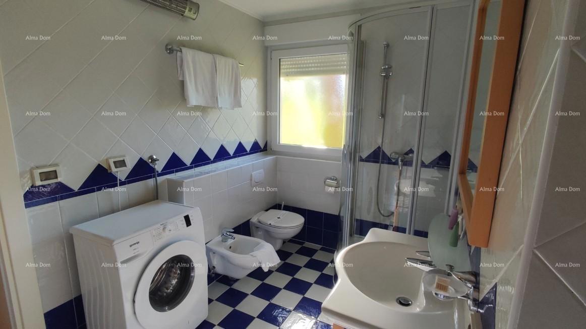 Prodaja - stan v atraktivnem stanovanjskem kompleksu s pogledom na morje! 200m od morja in plaž, Umag!