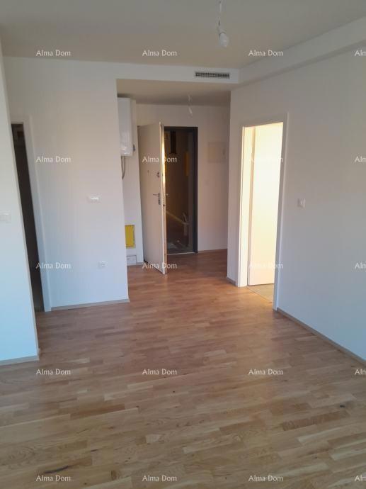 Prodaja - stan s garažnim mestom na odlični lokaciji, Pula!