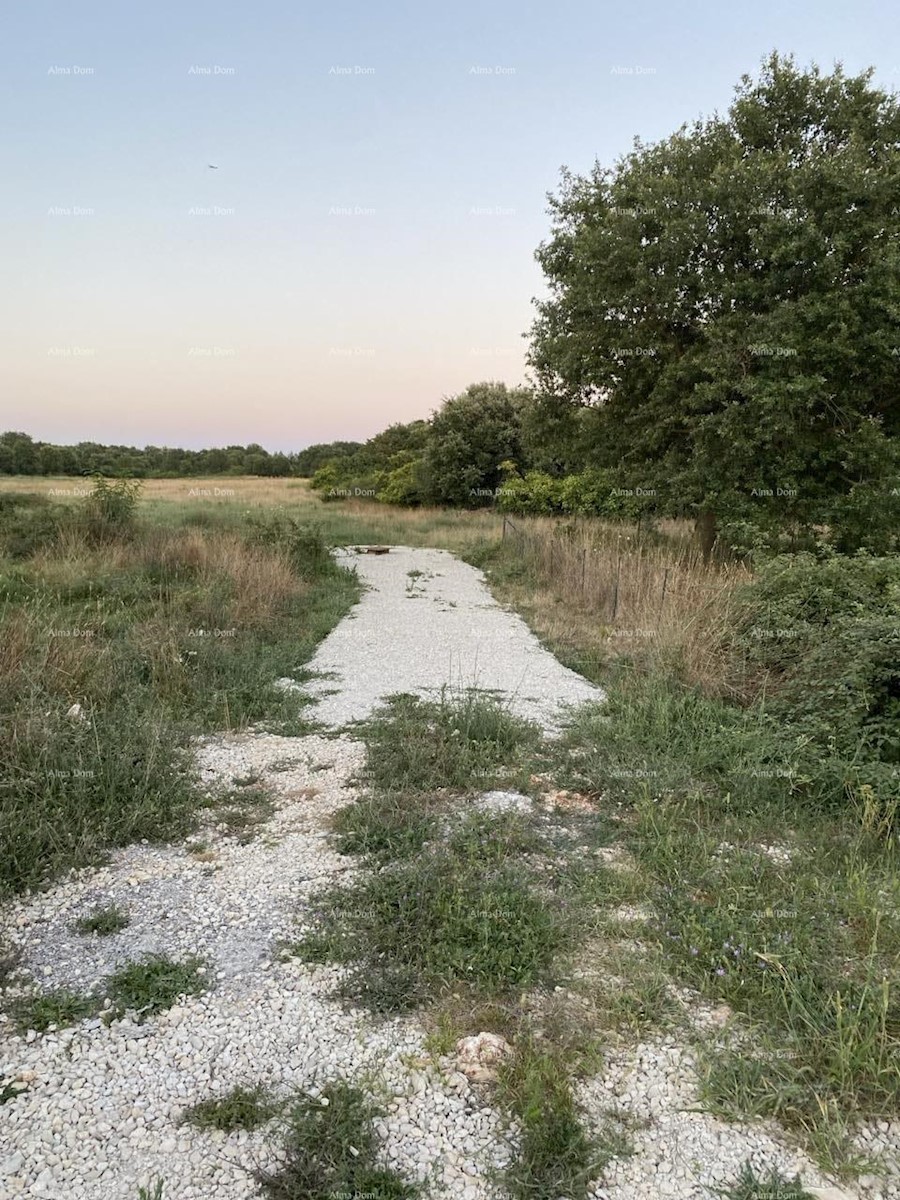 Prodamo gradbeno zemljišče, 634 m2, v Medulinu