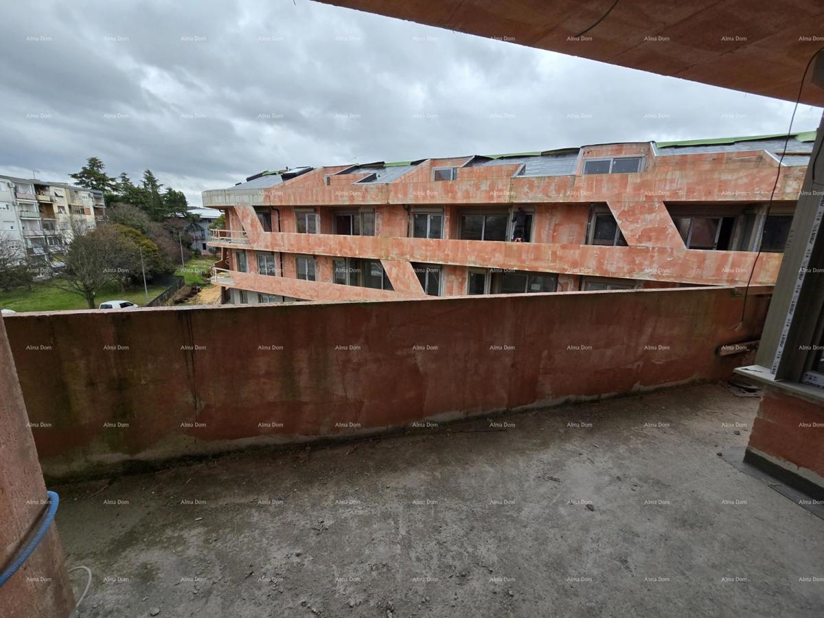 Poreč, stanovanjsko poslovni objekt v gradnji s stanovanji in podzemnimi garažami