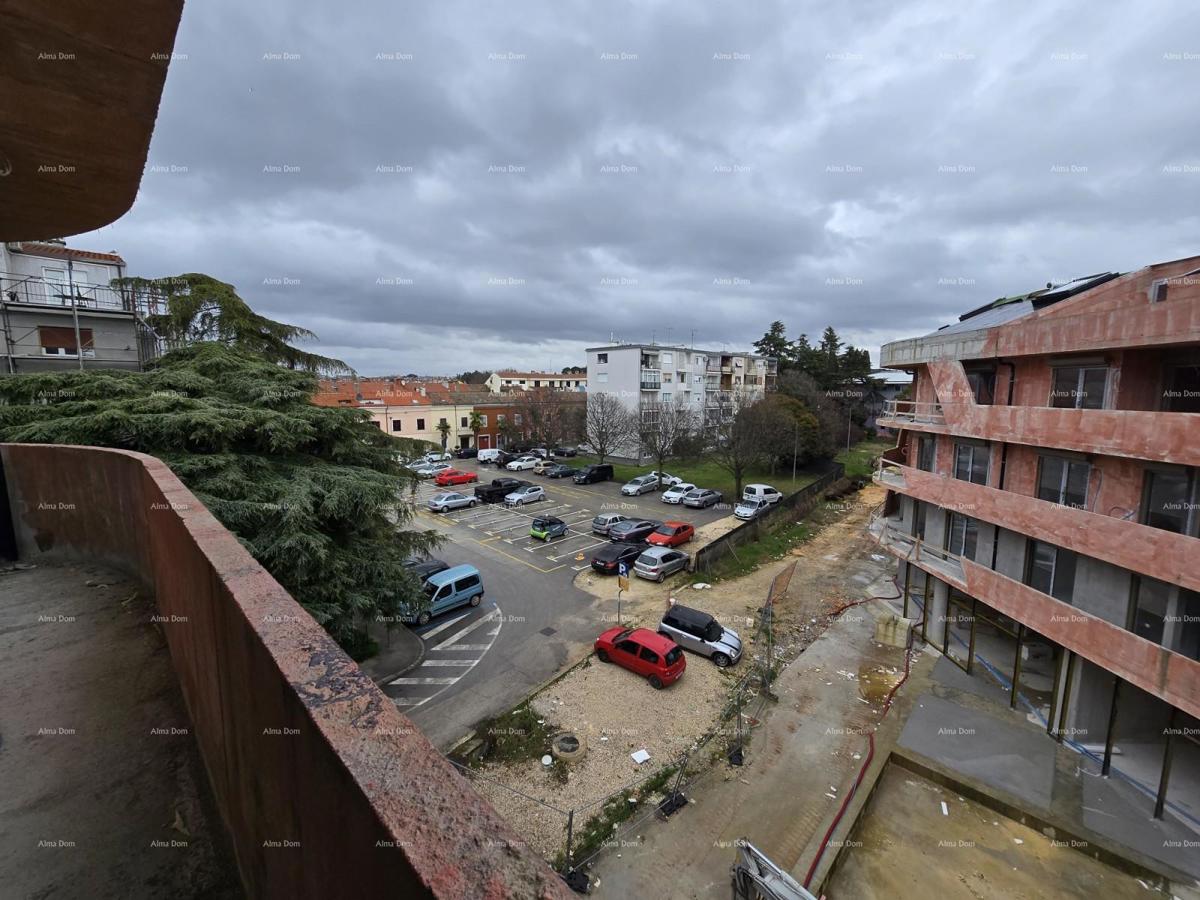 Poreč, stanovanjsko poslovni objekt v gradnji s stanovanji in podzemnimi garažami