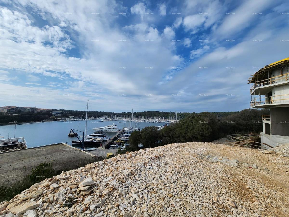 Prodaja modernih stanovanj v ekskluzivni stavbi s pogledom na marino, Pula!