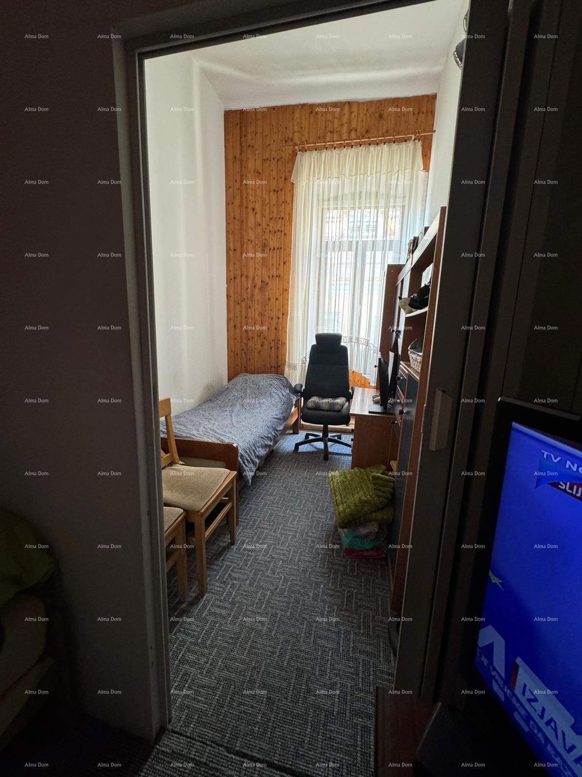 Pulj! Stanovanje v centru mesta.Ulica Sergijevaca