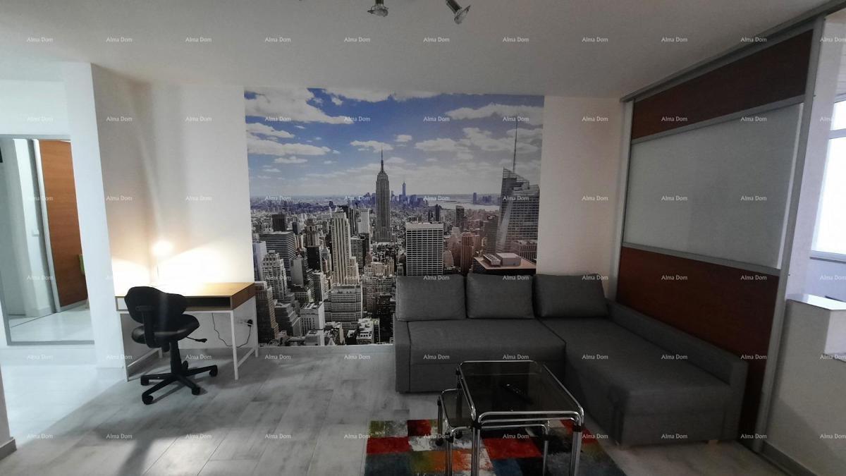 Pula, Veruda, 58 m² veliko stanovanje s panoramskim razgledom, 500 m od morja