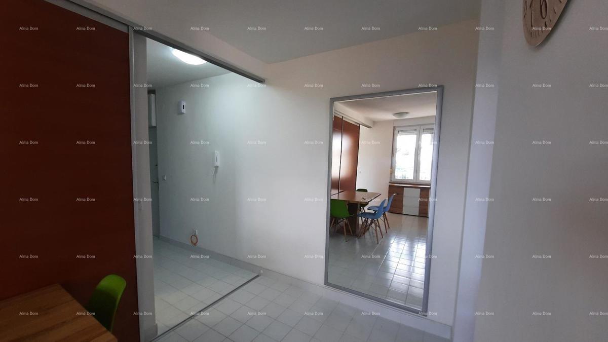 Pula, Veruda, 58 m² veliko stanovanje s panoramskim razgledom, 500 m od morja
