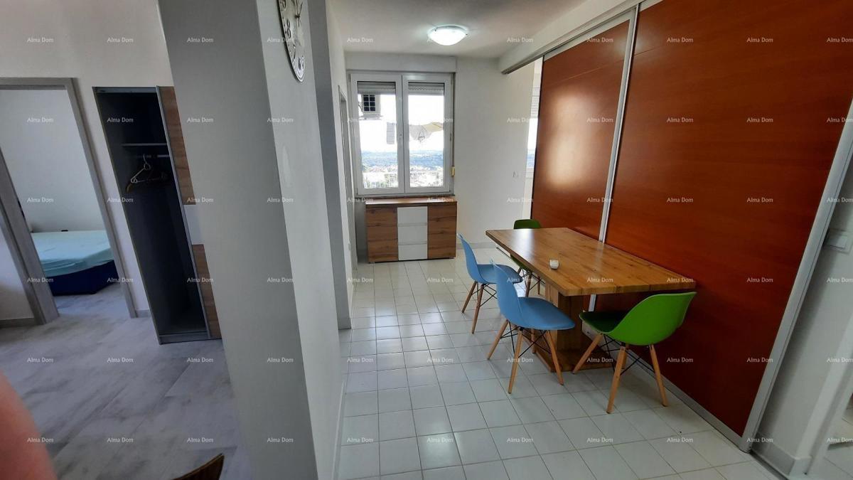 Pula, Veruda, 58 m² veliko stanovanje s panoramskim razgledom, 500 m od morja