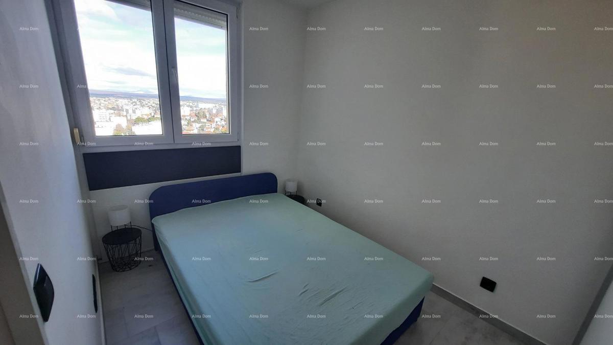 Pula, Veruda, 58 m² veliko stanovanje s panoramskim razgledom, 500 m od morja