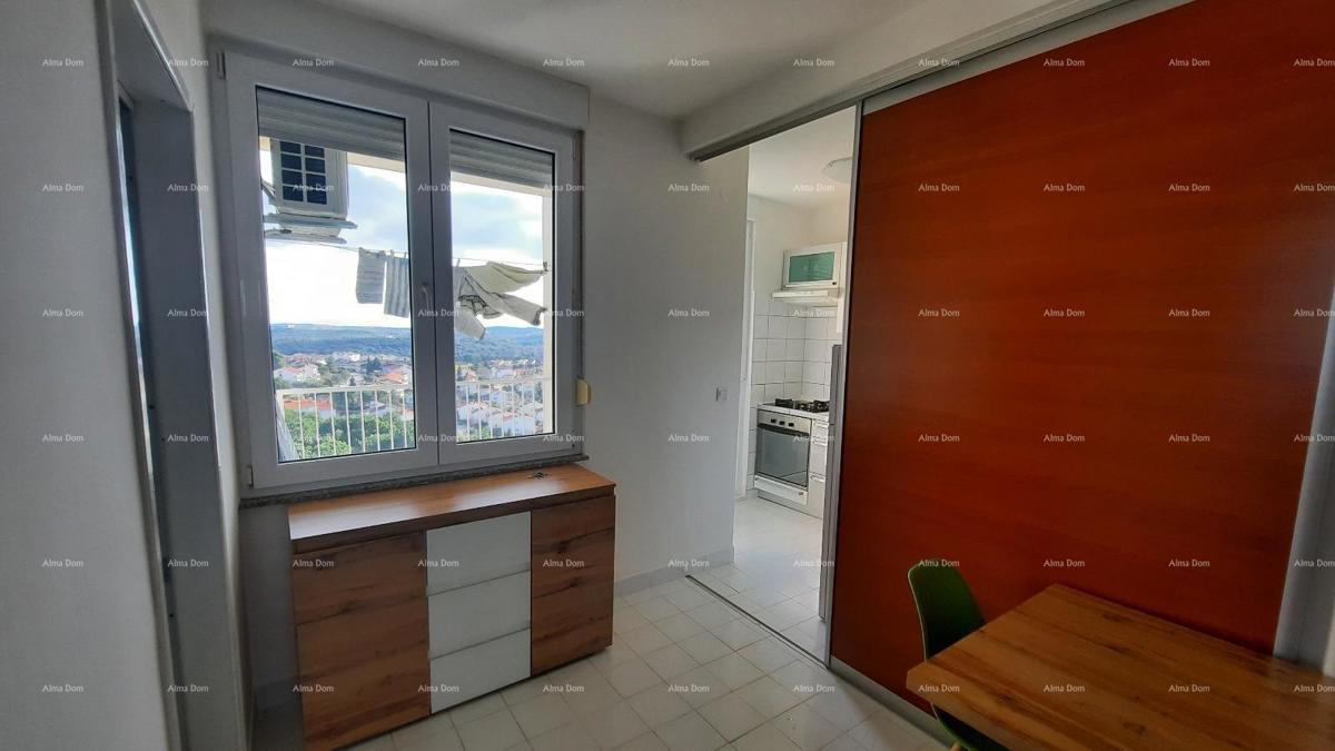 Pula, Veruda, 58 m² veliko stanovanje s panoramskim razgledom, 500 m od morja