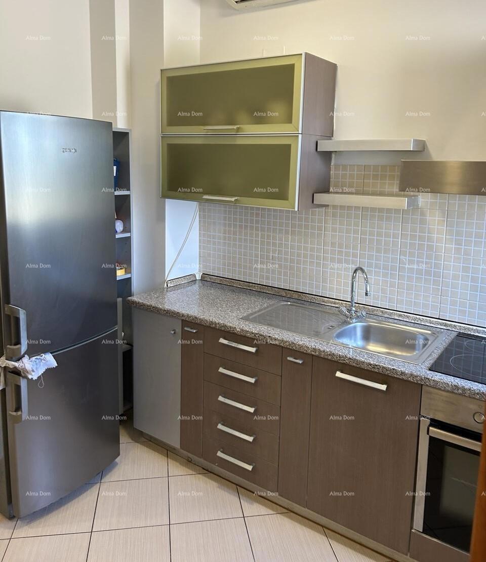 UMAG, Na prodaju apartma 44 m², 200 m od morja