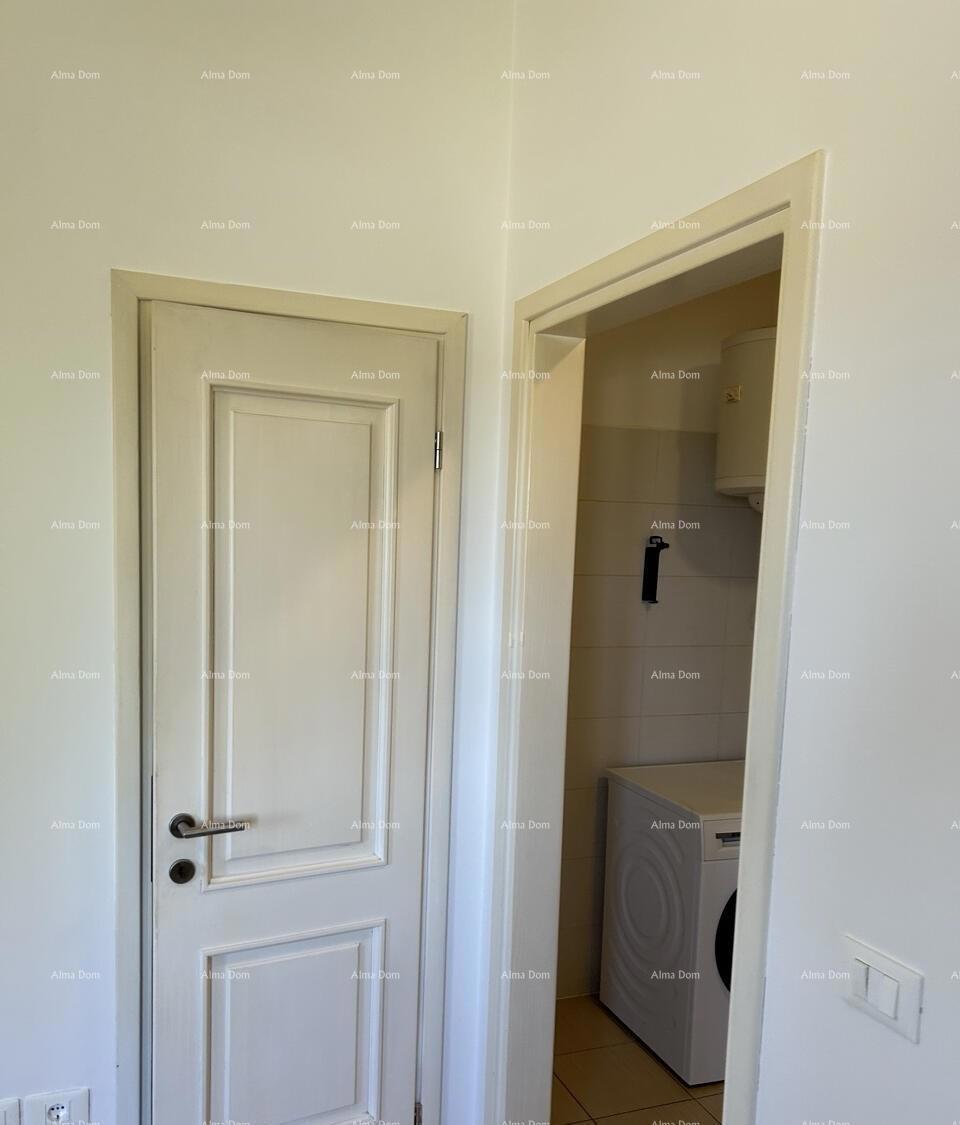UMAG, Na prodaju apartma 44 m², 200 m od morja