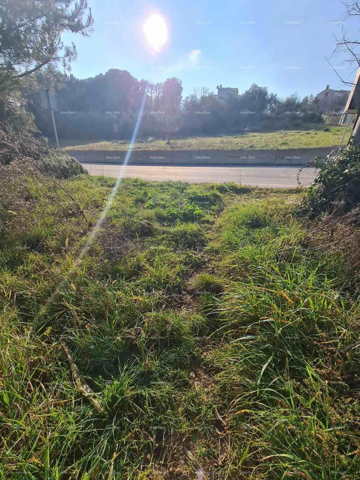 Građevinsko zemljišče Vintijan – 800 m2 – ob cesti