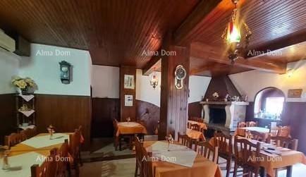 Hiša s pogledom na morje v Bujah