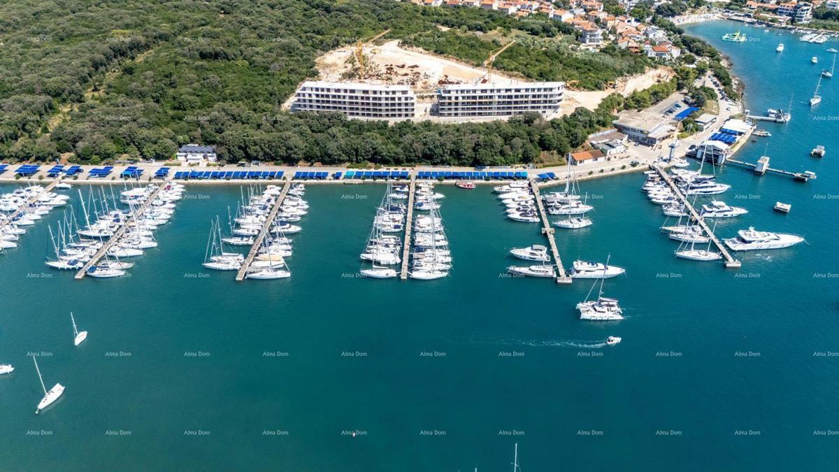 Prodaja modernih stanov v ekskluzivni stavbi s pogledom na marino, Pula!