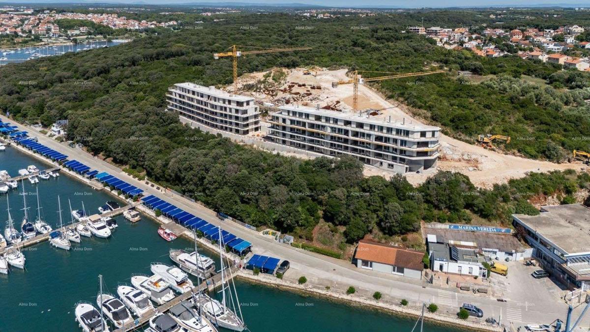 Prodaja modernih stanov v ekskluzivni stavbi s pogledom na marino, Pula!