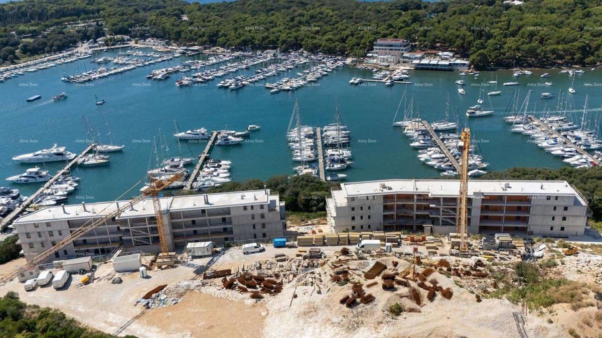 Prodaja modernih stanov v ekskluzivni stavbi s pogledom na marino, Pula!