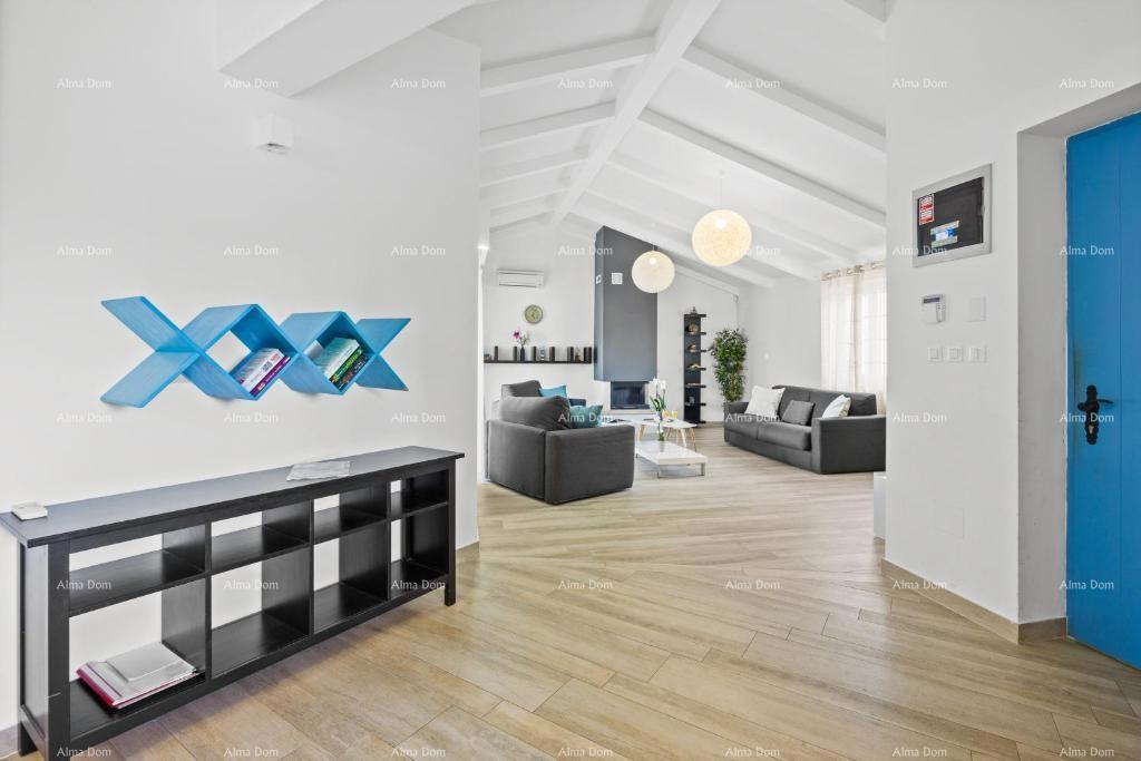 Prodamo čudovito, luksuzno istrsko vilo na atraktivni lokaciji, Pošesi, Medulin!