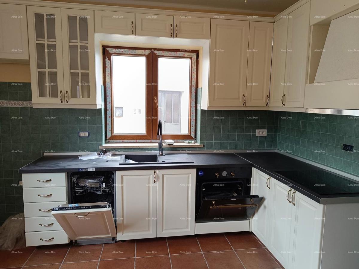 Hiša s pogledom na jezero – Pazin.