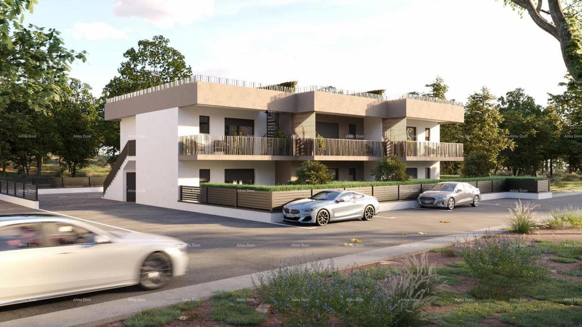 ZAMBRATIJA – Stan s vrtom, 500 m od morja