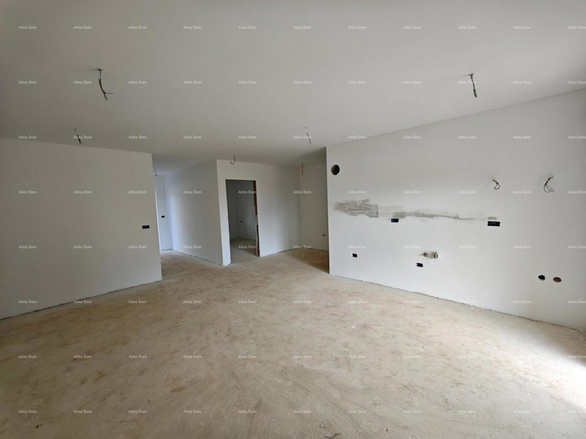 ZAMBRATIJA – Stan s vrtom, 500 m od morja