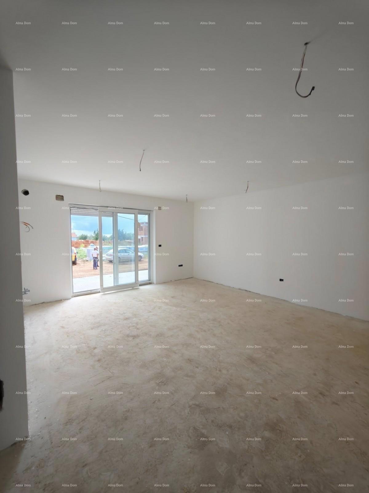 ZAMBRATIJA – Stan s vrtom, 500 m od morja