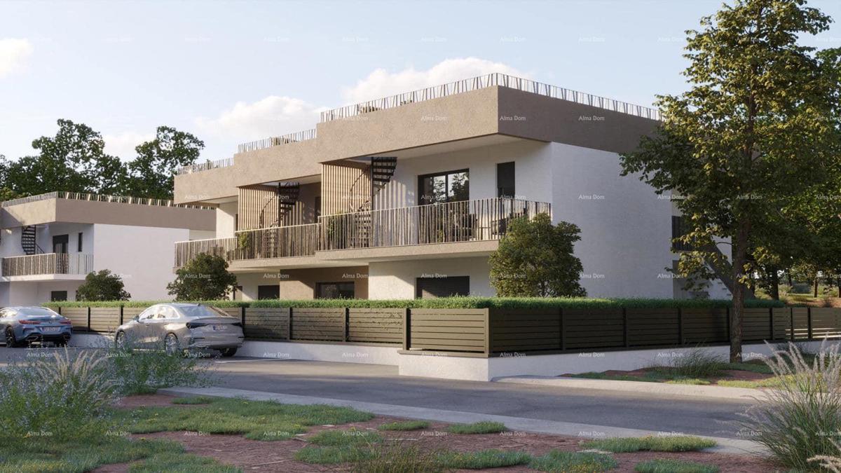 ZAMBRATIJA – Stan s vrtom, 500 m od morja