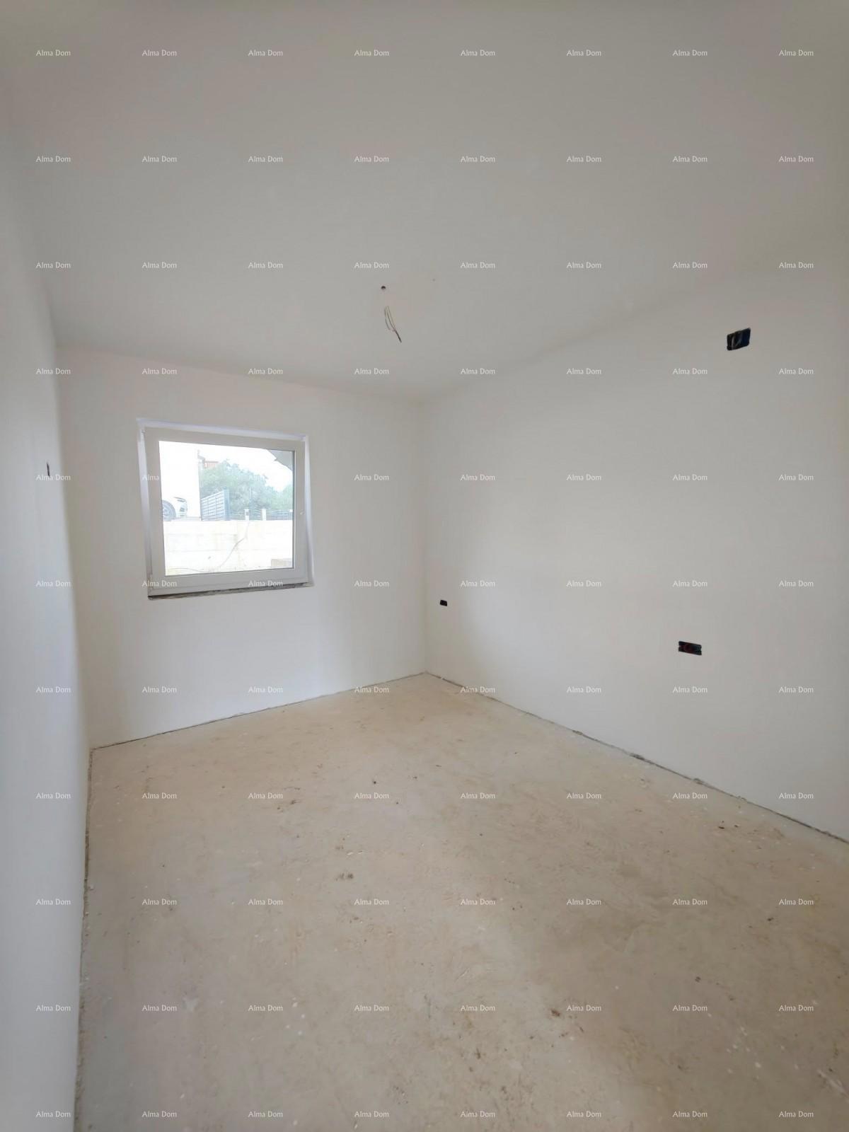 ZAMBRATIJA – Stan s vrtom, 500 m od morja