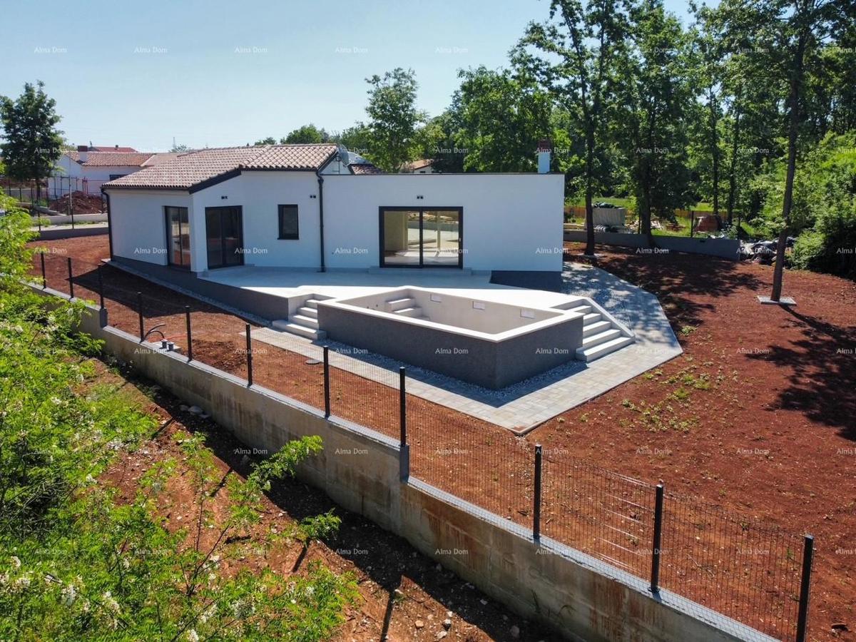 KOŽLJANI - Moderna hiša z bazenom. Blizu gozda, 15 minut do morja