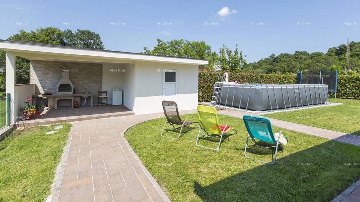 Labin – Uređena pritličnica s bazenom