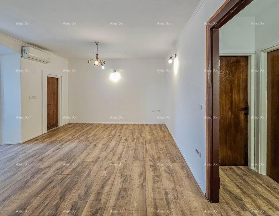 Istra Buje stan 56 m2 v centru 2 spalnici prenovljen.