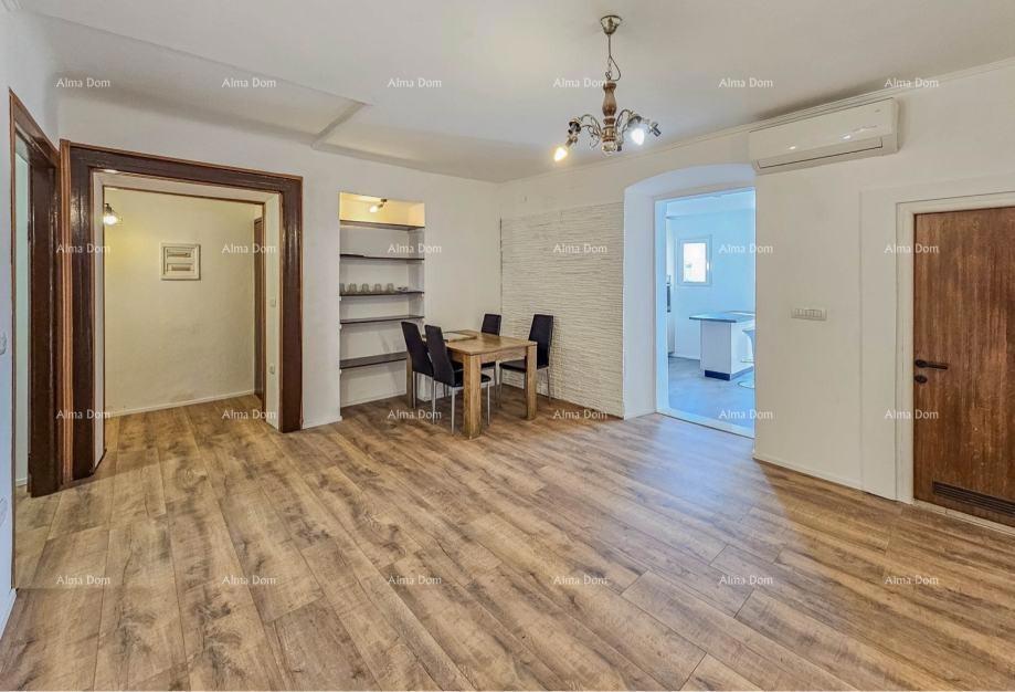 Istra Buje stan 56 m2 v centru 2 spalnici prenovljen.