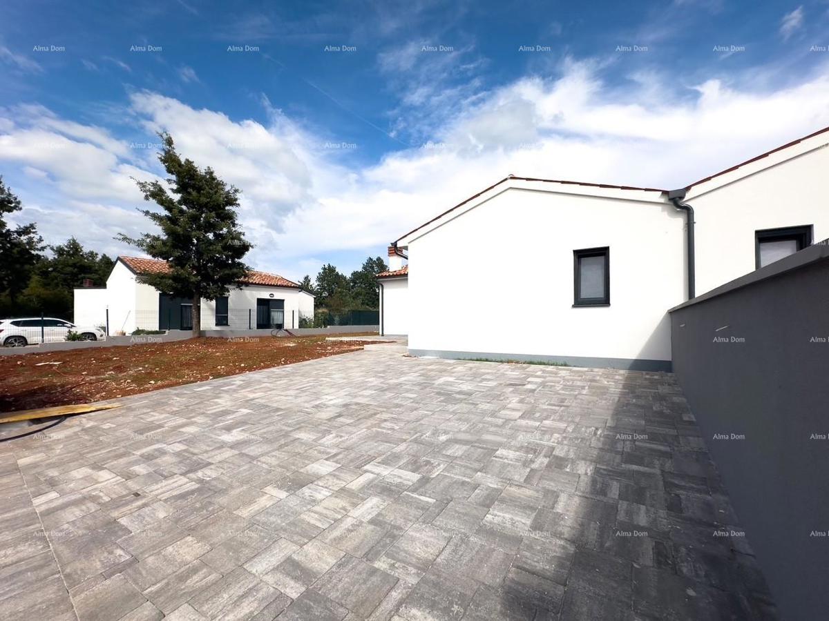 BARBAN, KOŽLJANI - Novogradnja / Dvojna gradnja, levi del. Ekološko območje