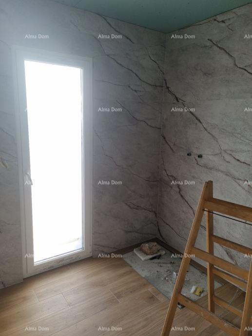 Moderna vila s bazenom, 1 km od morja, Pula