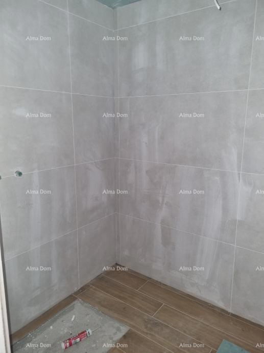 Moderna vila s bazenom, 1 km od morja, Pula