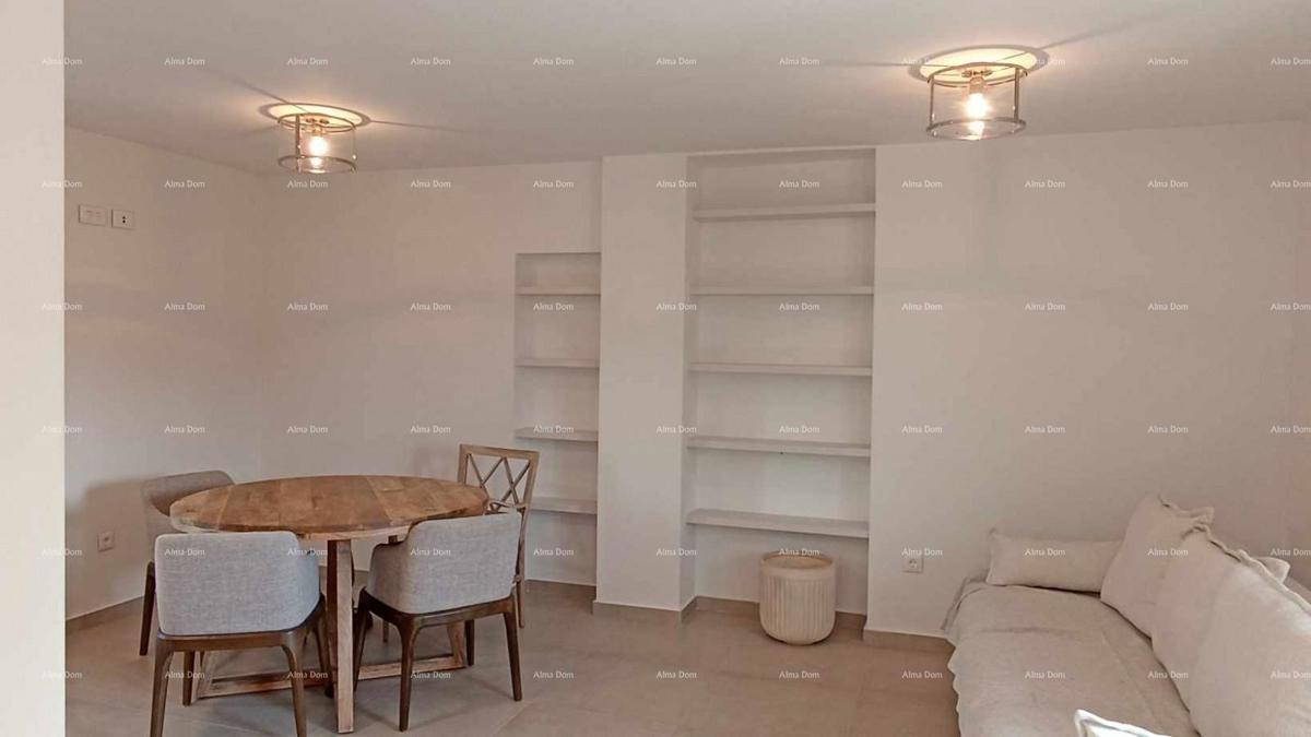 Prodaja novo opremljenega, dvoetažnega stanovanja s pogledom na morje, Tar, Poreč!